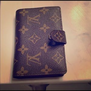 Louis Vuitton Wallet - Authentic
